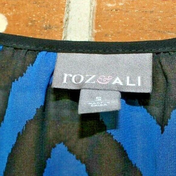 Roz & Ali Swing Tunic Chevron Stripe Black and Blue  Semi Sheer V Neck Siz Small - Picture 2 of 3